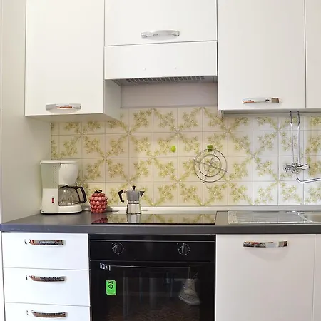 Giardino Apartment *